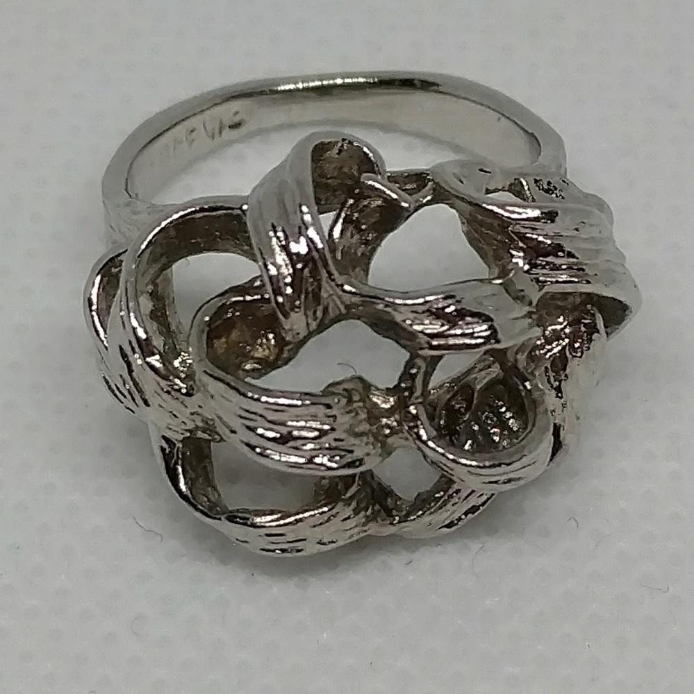 Vintage modernist style knot ring Size 5 18k HGE